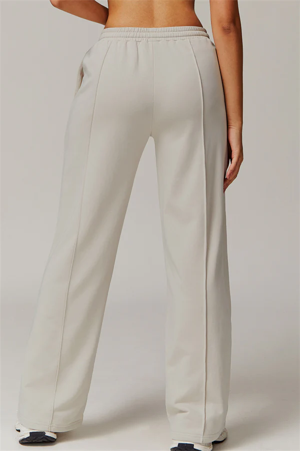The Motion 2-piece set: tank top and sweatpants