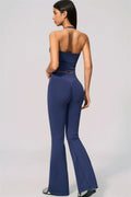Conjunto de 2 piezas Velvetine: top de tirantes y leggings acampanados