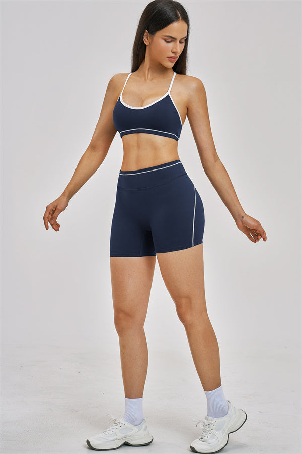 Conjunto Unbound de 2 piezas: sujetador deportivo y shorts