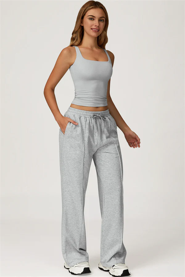 The Motion 2-piece set: tank top and sweatpants