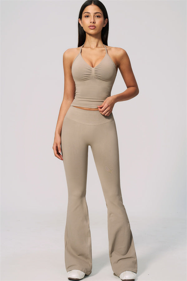 Conjunto de 2 piezas Velvetine: top de tirantes y leggings acampanados
