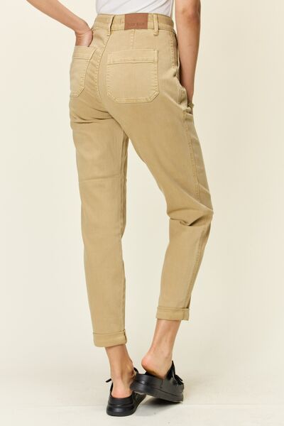 Jeans jogger Judy Blue de cintura alta, disponibles en todas las tallas