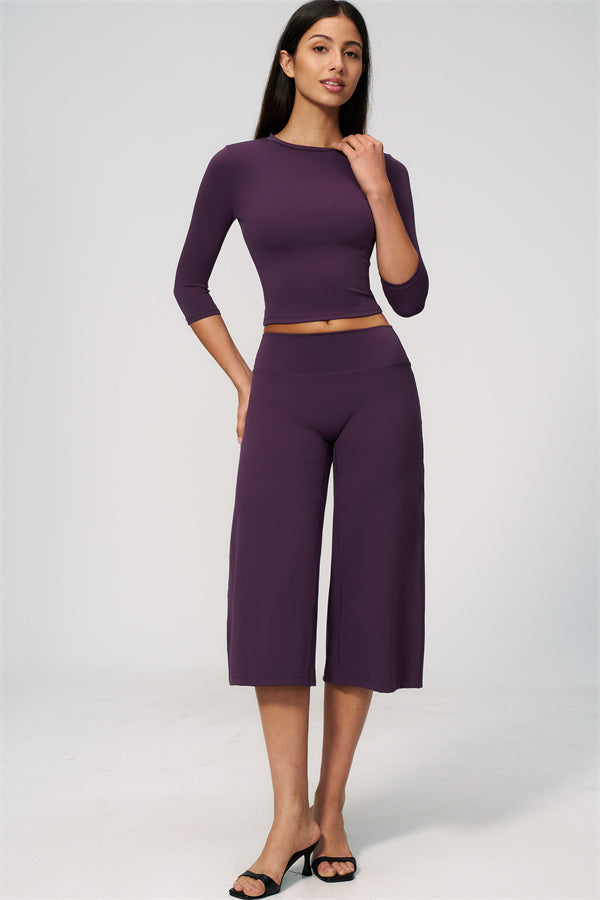 Natalia 2-piece set with half-sleeve top and wide-leg shorts