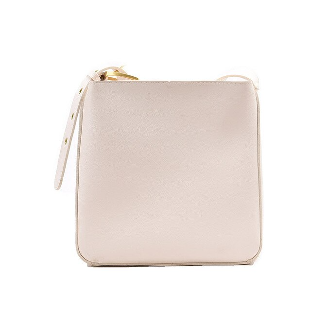 Bolso de cuero con asa superior