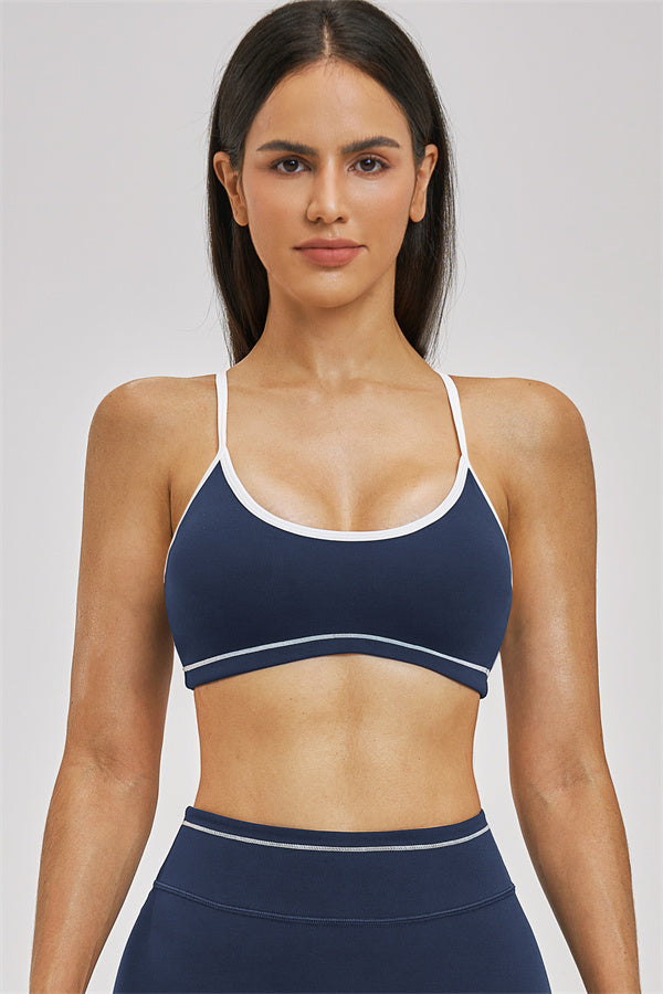 Conjunto Unbound de 2 piezas: sujetador deportivo y shorts