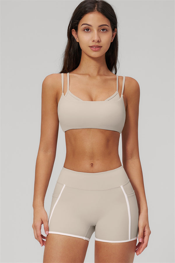 Conjunto de 2 piezas Clarity con sujetador deportivo de tirantes dobles y shorts