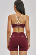 Conjunto Unbound de 2 piezas: sujetador deportivo y shorts
