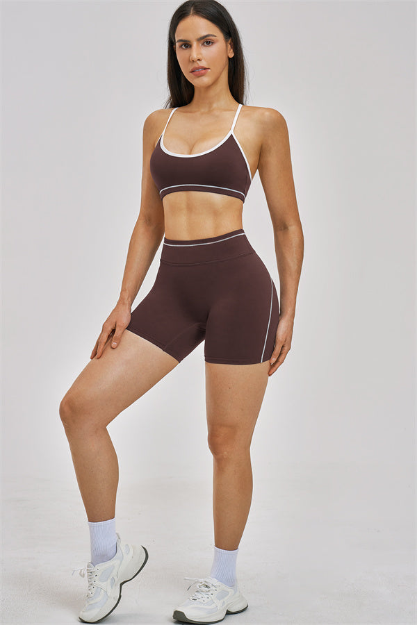 Conjunto Unbound de 2 piezas: sujetador deportivo y shorts