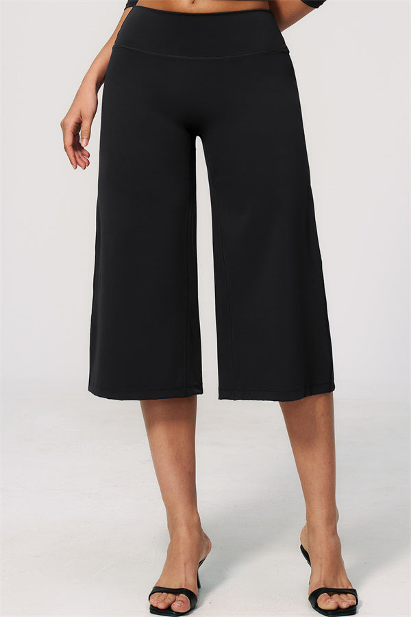 Natalia 2-piece set with half-sleeve top and wide-leg shorts
