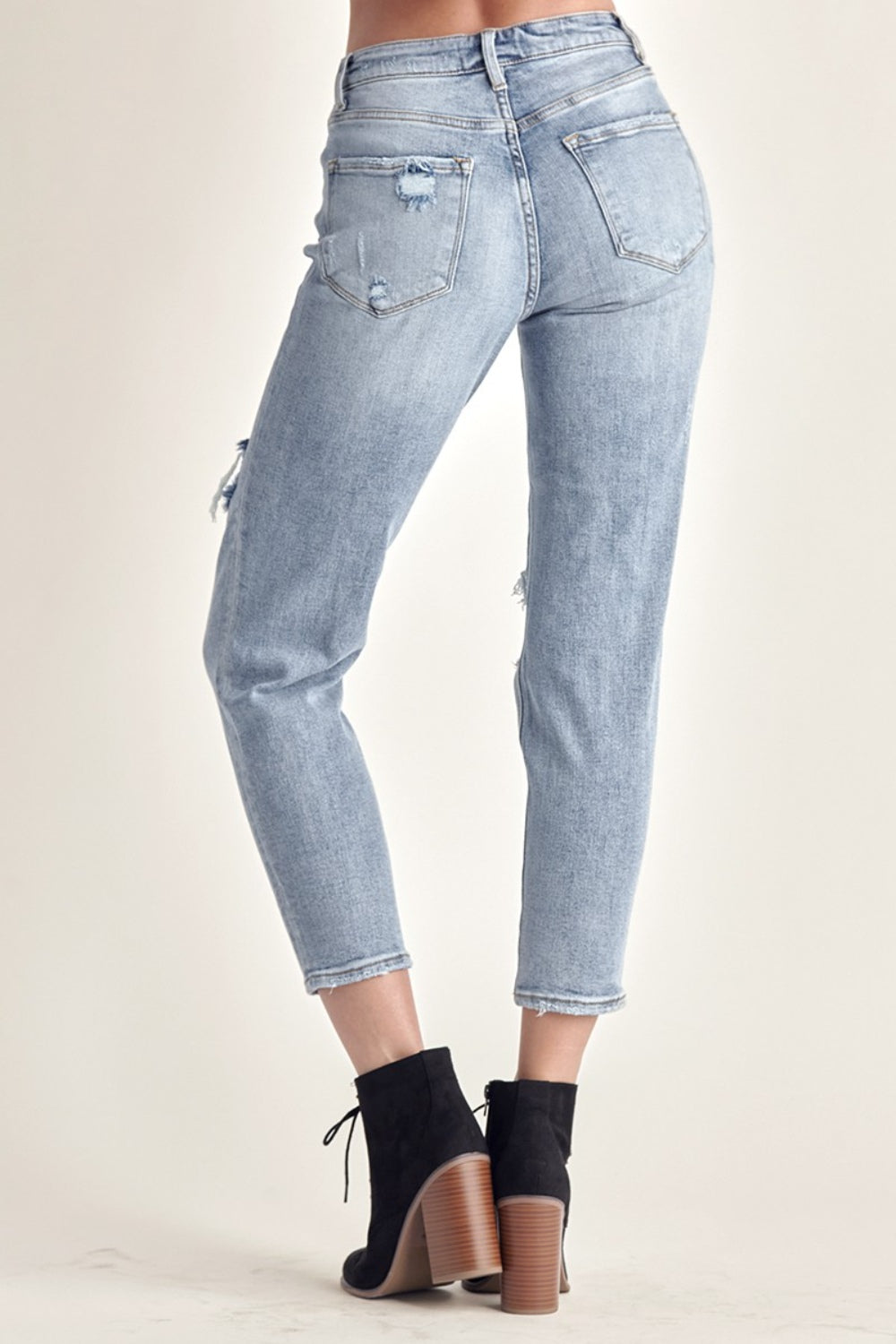 Jeans slim cropped desgastados de RISEN