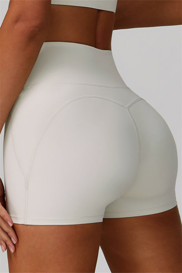 Gedurfde 2-delige sportset: bh met racerback en shorts