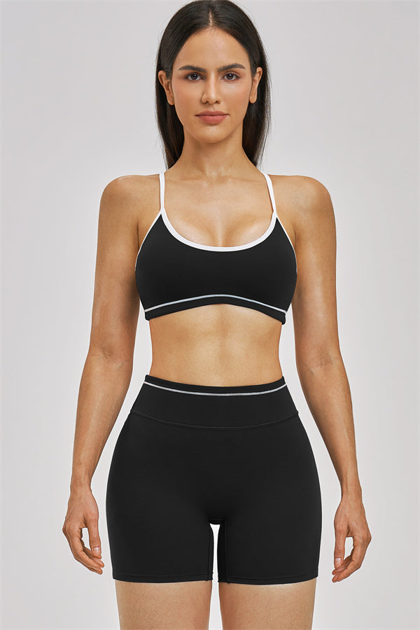 Conjunto Unbound de 2 piezas: sujetador deportivo y shorts