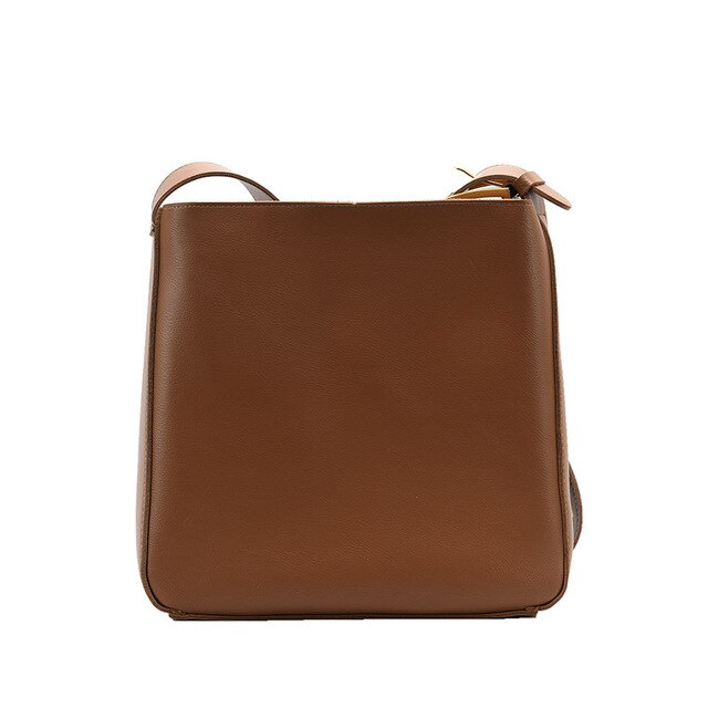 Bolso de cuero con asa superior