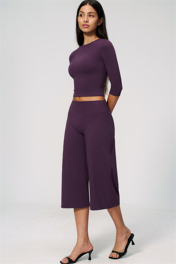 Natalia 2-piece set with half-sleeve top and wide-leg shorts