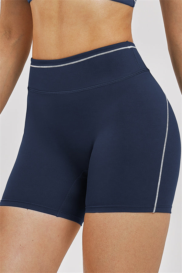 Conjunto Unbound de 2 piezas: sujetador deportivo y shorts