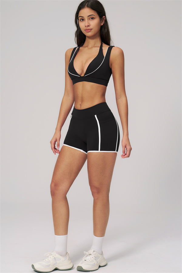 Clarity Contour Line 2-piece set: sports bra and shorts