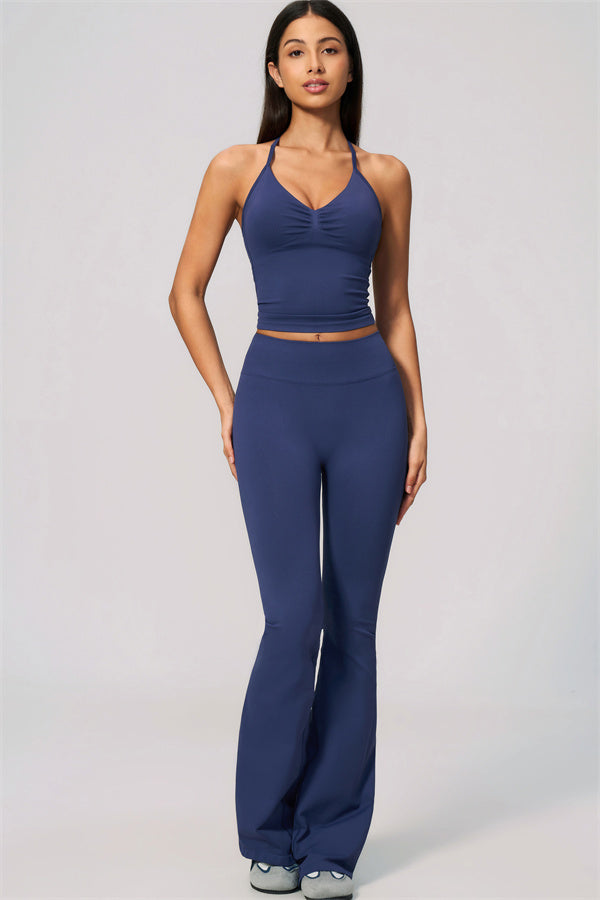 Conjunto de 2 piezas Velvetine: top de tirantes y leggings acampanados