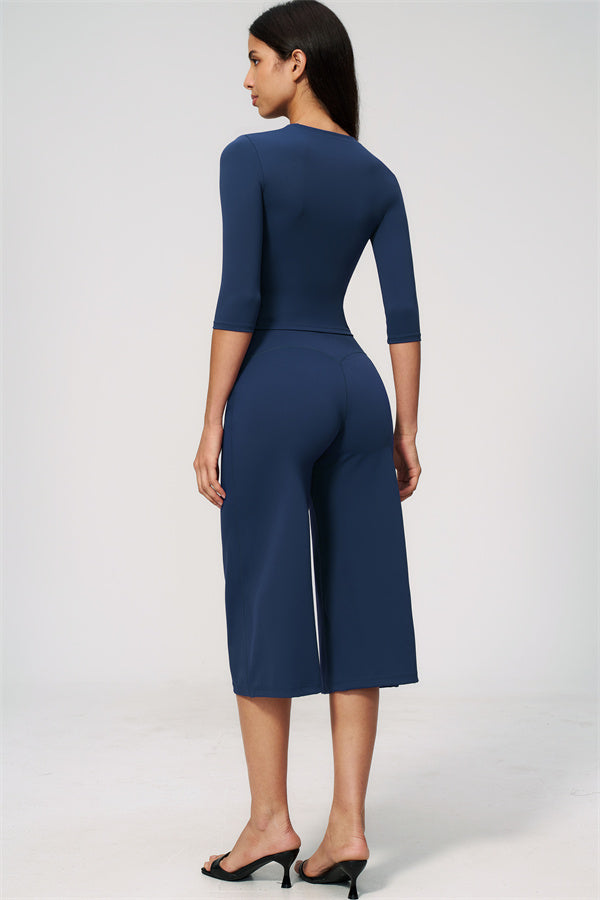 Natalia 2-piece set with half-sleeve top and wide-leg shorts