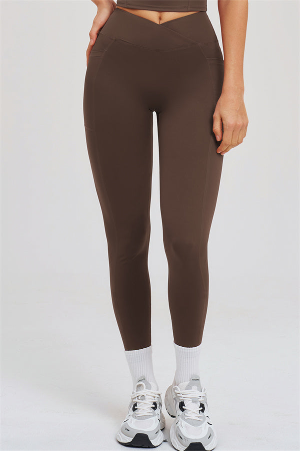 Ensemble 2 pièces Sizzle : brassière de sport et leggings