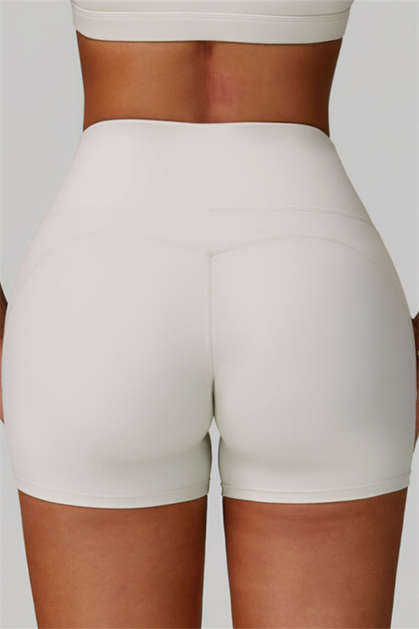 Gedurfde 2-delige sportset: bh met racerback en shorts