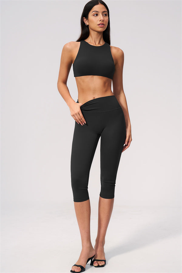 Ensemble 2 pièces Twirl : brassière de sport dos nu et legging corsaire