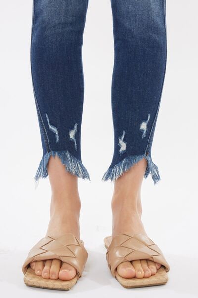 Jeans Kancan de tiro alto, cropped y con bajo sin rematar