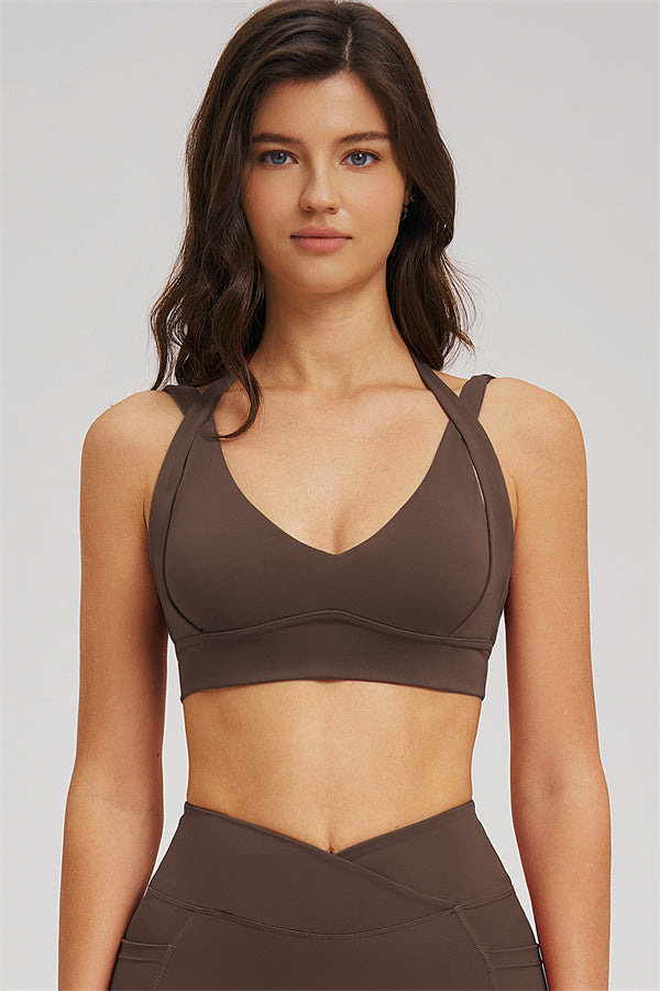 Ensemble 3 pièces Sizzle : veste zippée, brassière de sport et leggings évasés