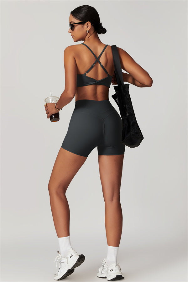 Ensemble 2 pièces Enigma : brassière de sport et short