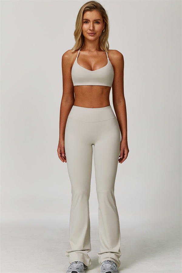 Conjunto Refresh de 2 piezas: sujetador deportivo y leggings acampanados
