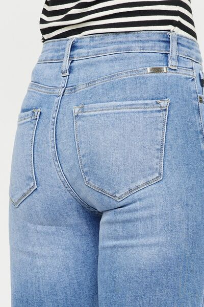 Jeans Kancan desgastados con efecto bigotes de gato y bragueta de botones