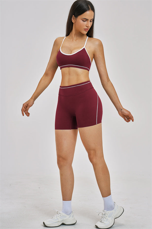 Conjunto Unbound de 2 piezas: sujetador deportivo y shorts