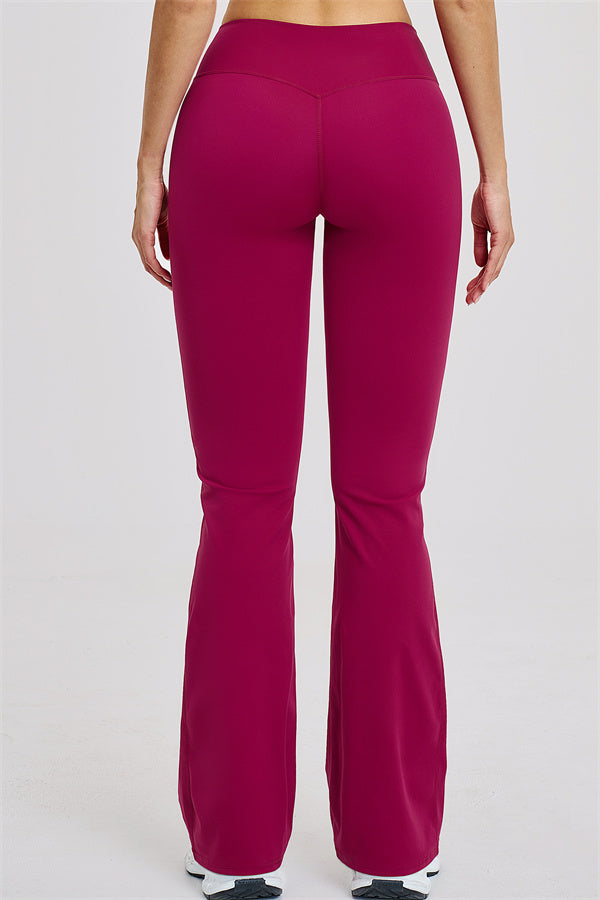 Conjunto de 2 piezas Zestful: top de tirantes y leggings acampanados