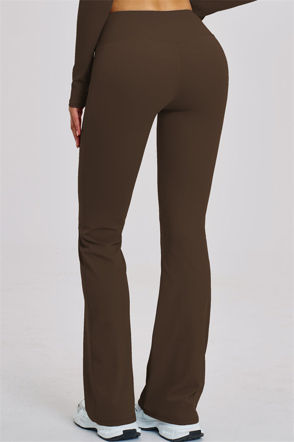Conjunto de 2 piezas Zestful: top de tirantes y leggings acampanados