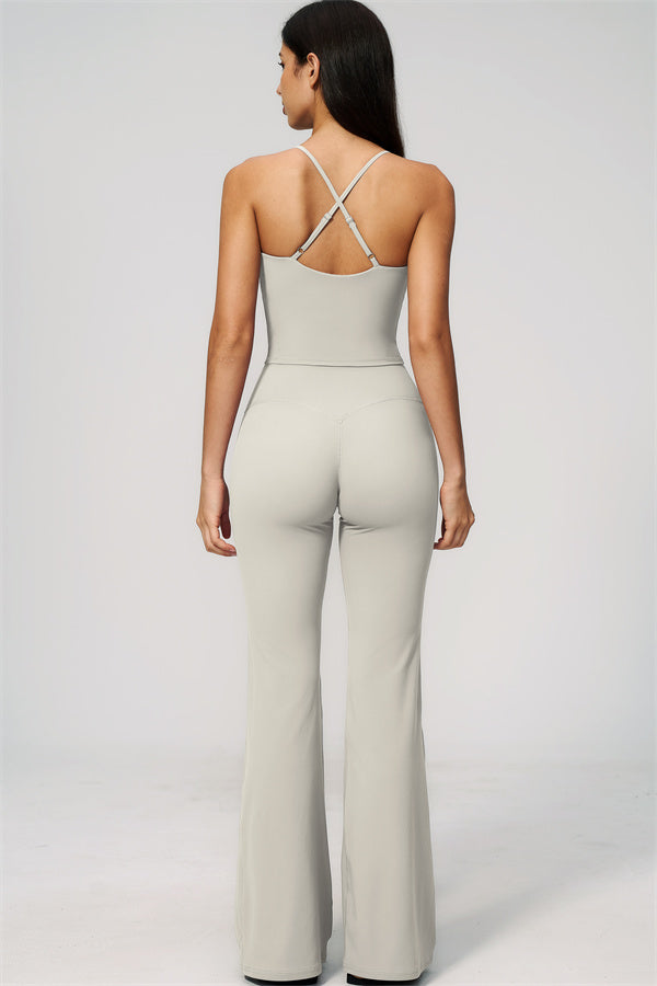Conjunto de 2 piezas Zura con camiseta de tirantes y leggings acampanados