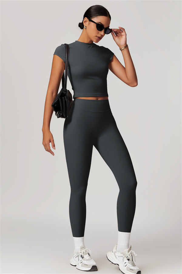 Enigma 2-piece set: t-shirt and leggings