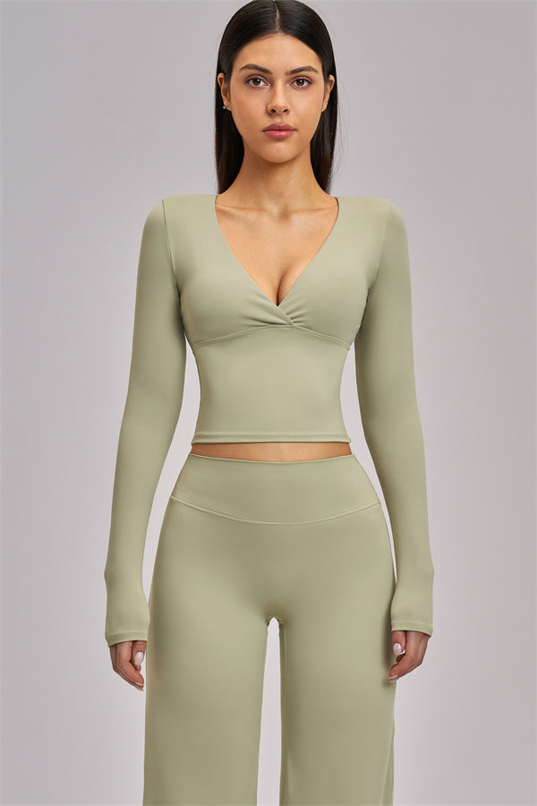 Conjunto de 2 piezas Swoon: top corto de manga larga y leggings acampanados