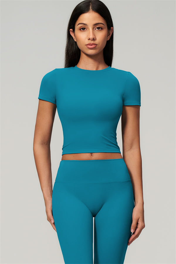 Conjunto de 2 piezas Zura: camiseta y leggings capri