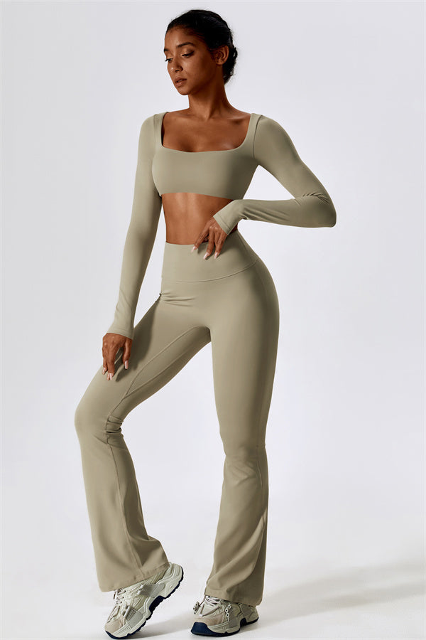 Conjunto de 2 piezas Lily Belle: top corto y leggings acampanados