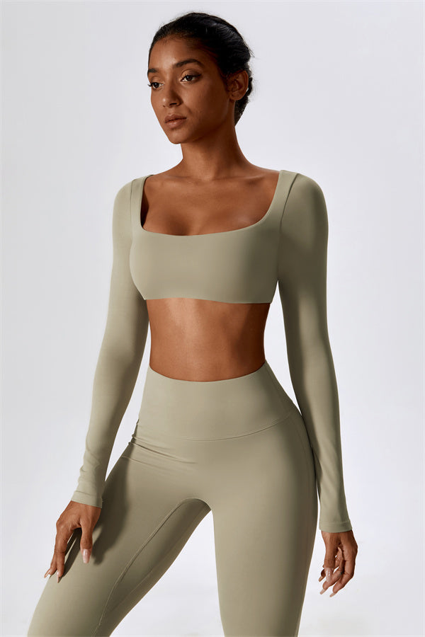 Conjunto de 2 piezas Lily Belle: top corto y leggings acampanados