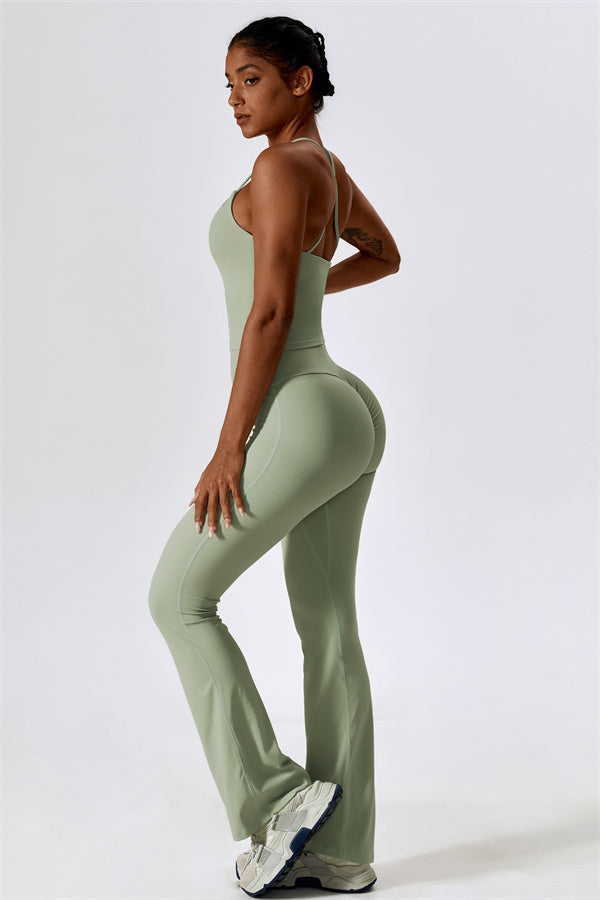 Lily Belle 2-teiliges Set: Sport-BH und ausgestellte Leggings