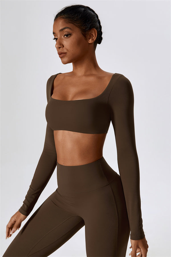 Conjunto de 2 piezas Lily Belle: top corto y leggings acampanados