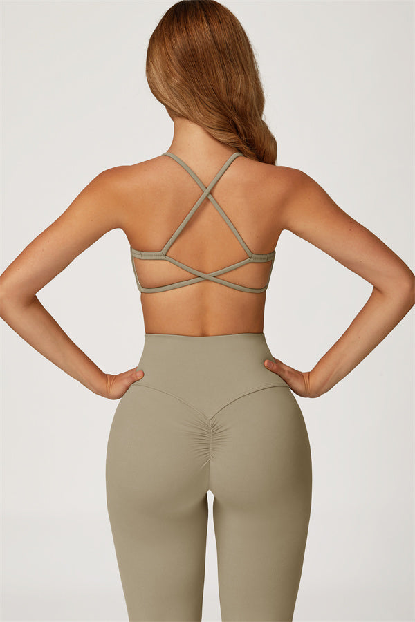 Conjunto de 2 piezas Lily con sujetador deportivo y leggings acampanados