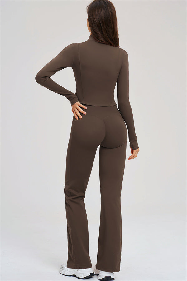 Ensemble 3 pièces Sizzle : veste zippée, brassière de sport et leggings évasés