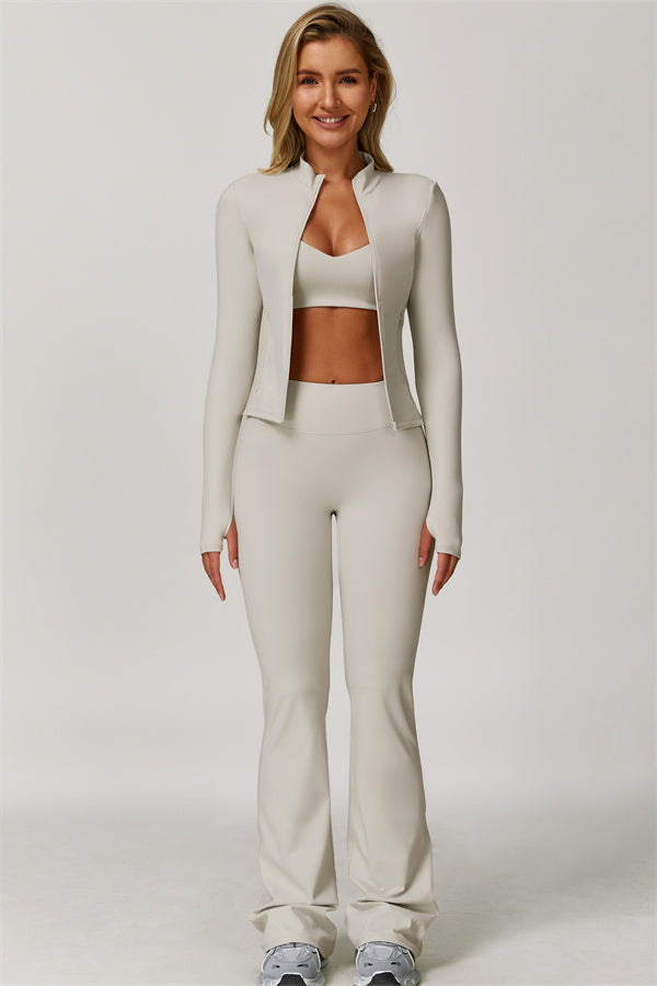Conjunto Refresh de 2 piezas: sujetador deportivo y leggings acampanados