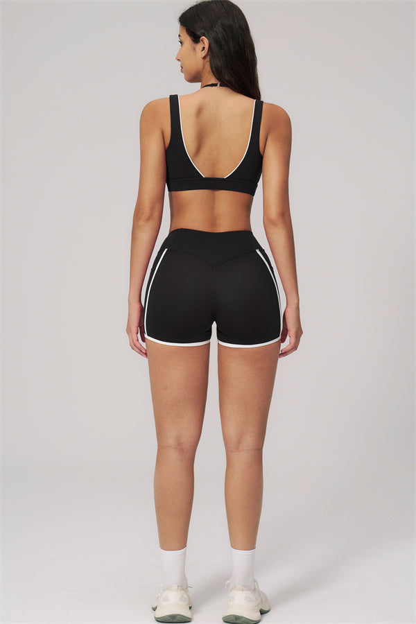 Clarity Contour Line 2-piece set: sports bra and shorts