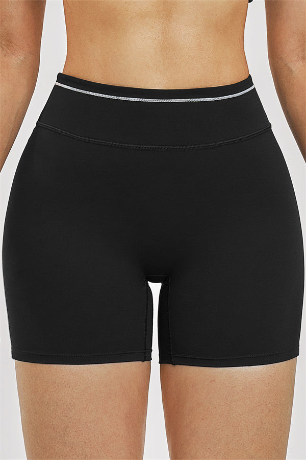 Conjunto Unbound de 2 piezas: sujetador deportivo y shorts