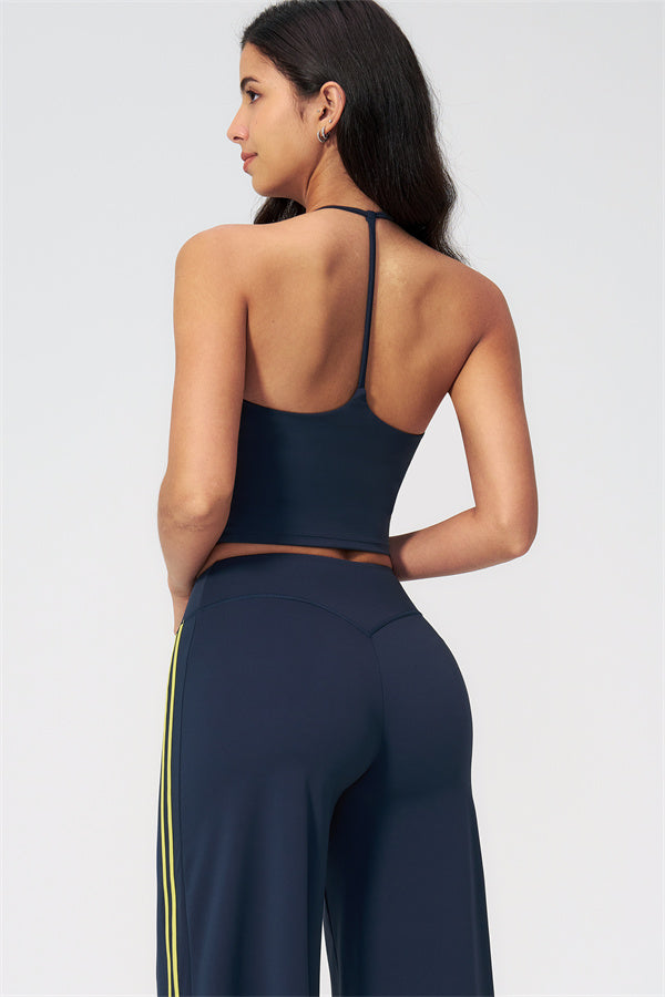 Conjunto de 2 piezas Evoke: top corto y pantalones de pierna recta