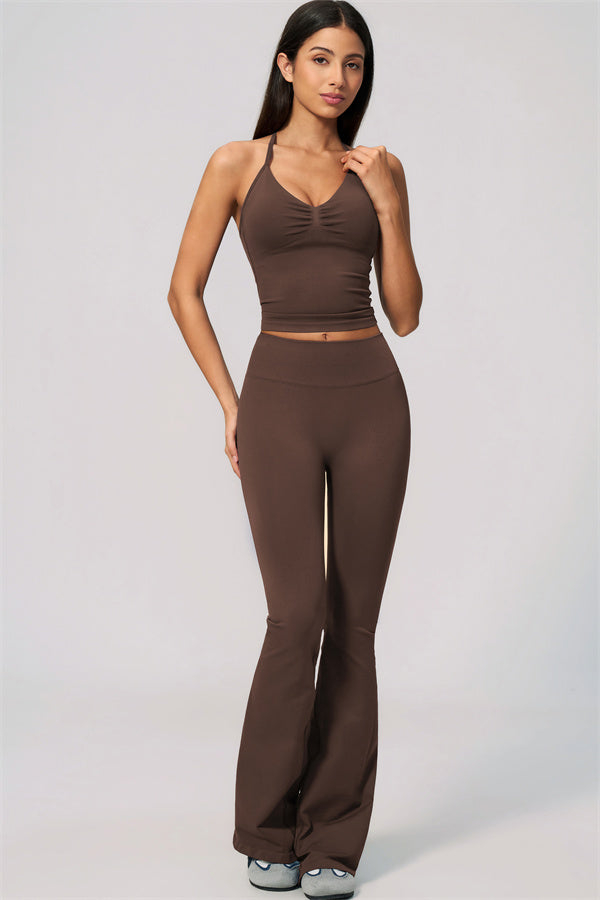 Conjunto de 2 piezas Velvetine: top de tirantes y leggings acampanados