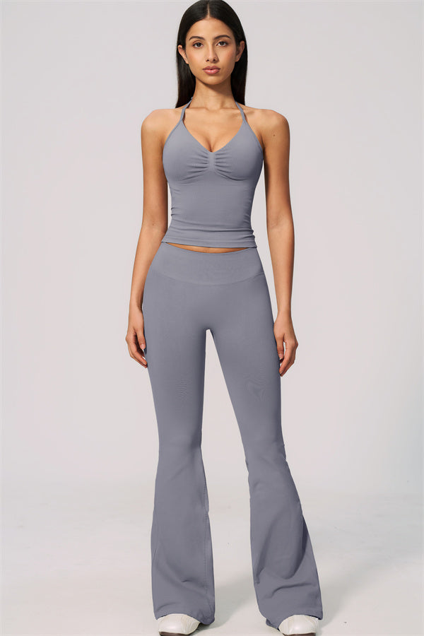 Conjunto de 2 piezas Velvetine: top de tirantes y leggings acampanados