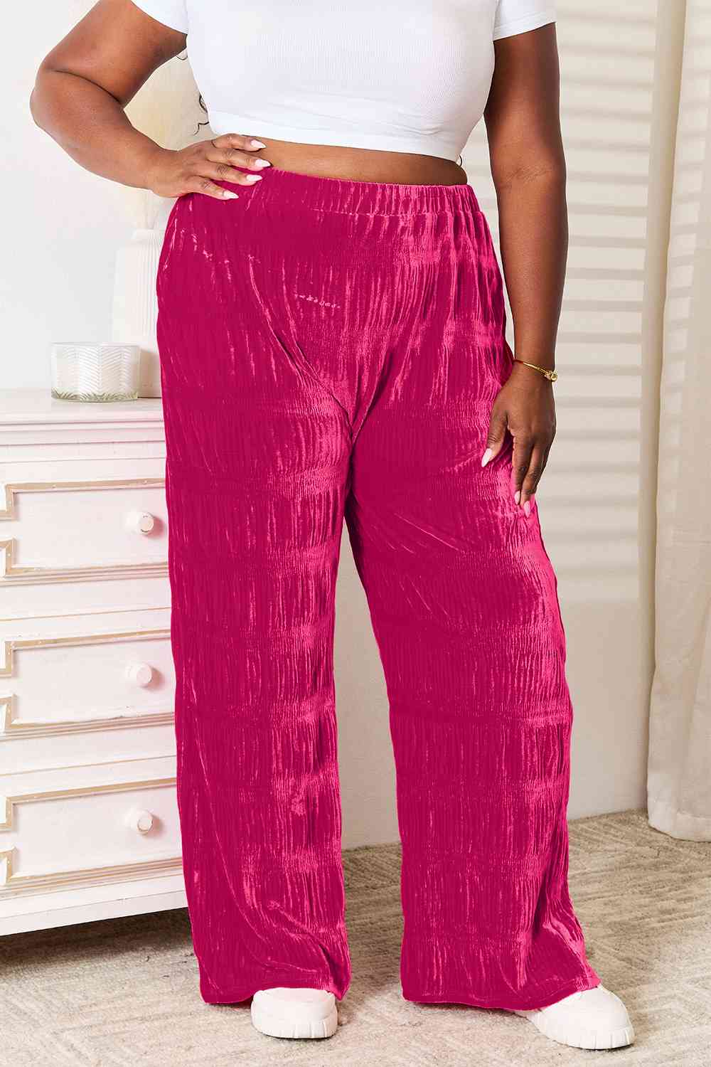 Pantalones de pierna ancha de terciopelo con cintura alta, fruncido en capas y tallas completas